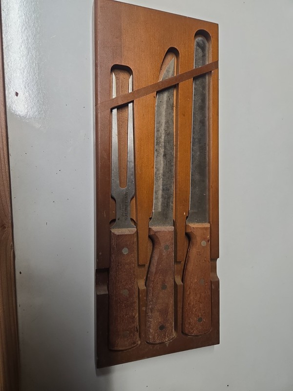 Vintage Wellington Carving Knife Set Wood Wall Box Farmhouse