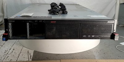 LENOVO ThinkServer RD650 000SUX Rack Server INTEL XEON E5-2640 V3 8GB