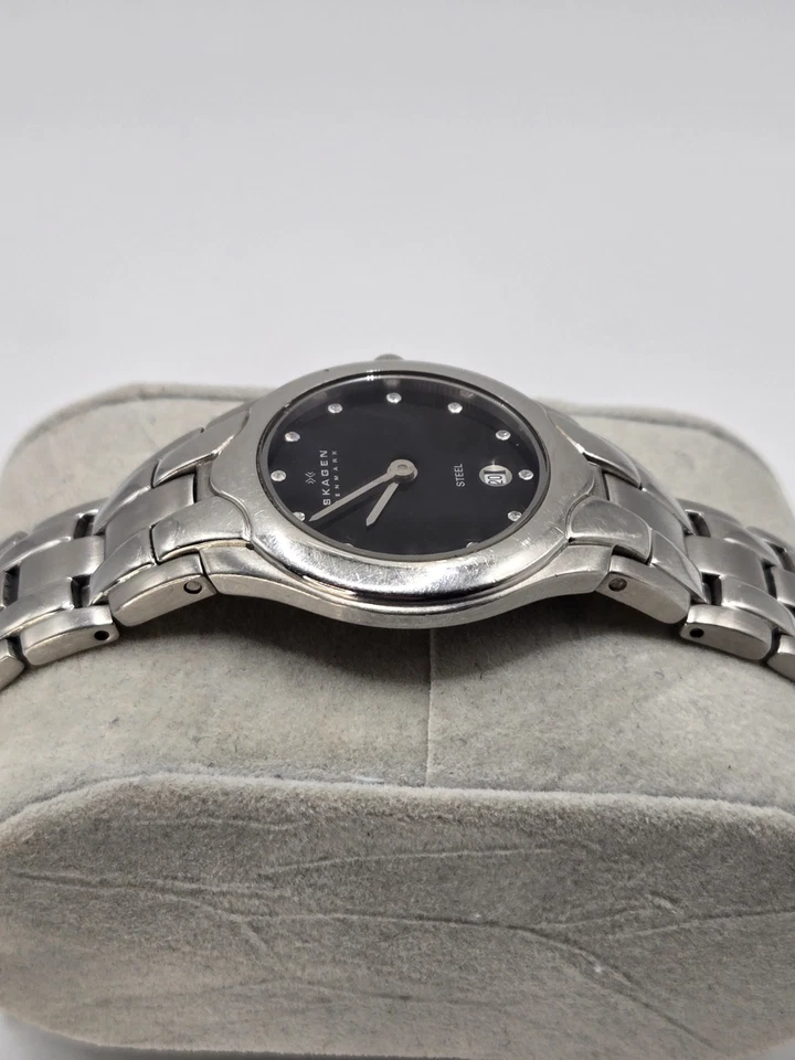 Reloj Skagen de acero inoxidable para mujer Foto 3 de 4
