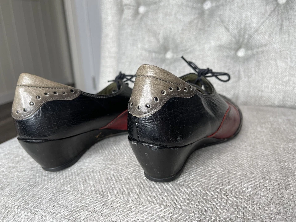 Hispanitas Tacones de Cuña Punta Redondeada Cuero Rojo Negro Mary Jane Talla 36 EE. UU. 6 Foto 4 de 4