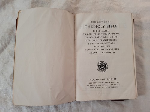 The Holy Bible, Cambridge, Youth for Christ, Red Moroccan Leather, Color Plates - Picture 6 of 20