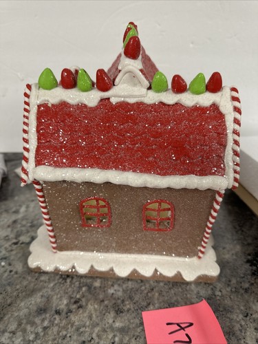 9” Lighted GINGERBREAD Train STATION Peppermint Gumdrop Valerie Parr Hill New - Picture 5 of 17