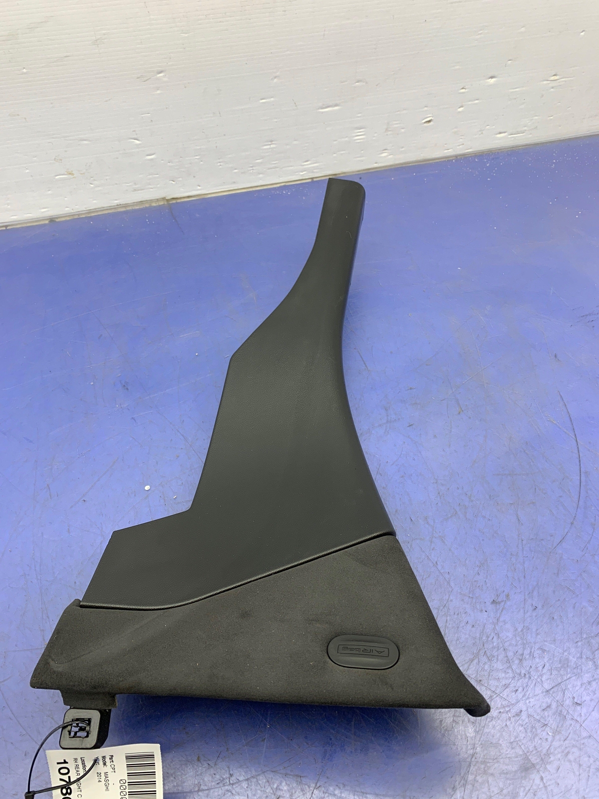 2014 - 2019 MASERATI GHIBLI OEM RH REAR RIGHT C PILLAR TRIM 670011413
