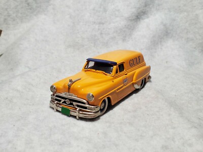 A SAISIR miniature 1:43 Brooklin collection Pontiac Sedan Deliver