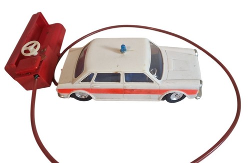CARS : REMOTE CONTROL AUSTIN 1800 POLICE CAR MADE BY LOUIS MARX IN 1972 (DRMP) - Picture 18 of 24
