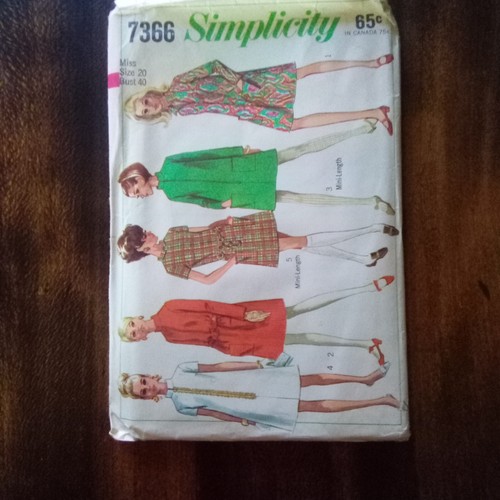Vestido Simplicity Pattern 7366 1967 talla 20 busto 40 paso a paso patrón usado - Imagen 2 de 5