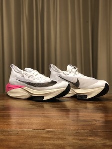 kipchoge shoe size