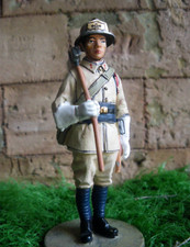 SOLDATS du FEU :  Le POMPIER INDOCHINOIS en Tenue de Feu , 1943...no 95