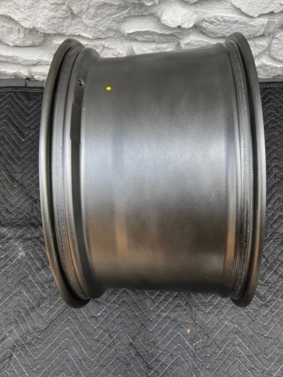 ferrari oem right RH rear wheel 812 GTS superfast 20" rim 334490
