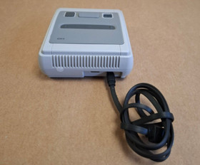 Nintendo Super NES Classic Edition Mini Home Console - 2 Controllers + Leads