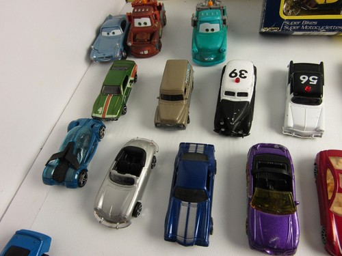 22 Diecast Toy car lot, Hot wheels, Jada, Matchbox, Majorette, Maisto, disney - Picture 5 of 8