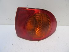 815511E120 HECKLEUCHTE RECHTS / 40333 FÜR TOYOTA COROLLA LIFTBACK _E11_ 1.6 A