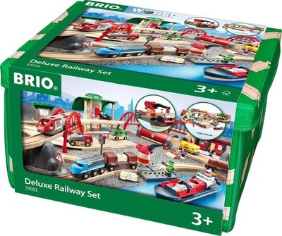 BRIO 木製トレインセット　BR-33052 BRIO World 33052 Deluxe Railway Set, All-Wood, Ages 3 and up, New