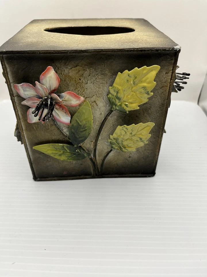 Soporte para caja de pañuelos de metal ornamentado con hojas de metal 3D y plástico ámbar muy único Foto 2 de 4