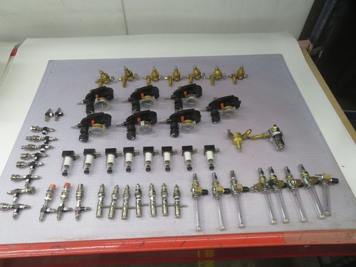 PREISER SCIENTIFIC MIXED LOT OF INDUSTRIAL AND DYNAMCO VALVES T263818