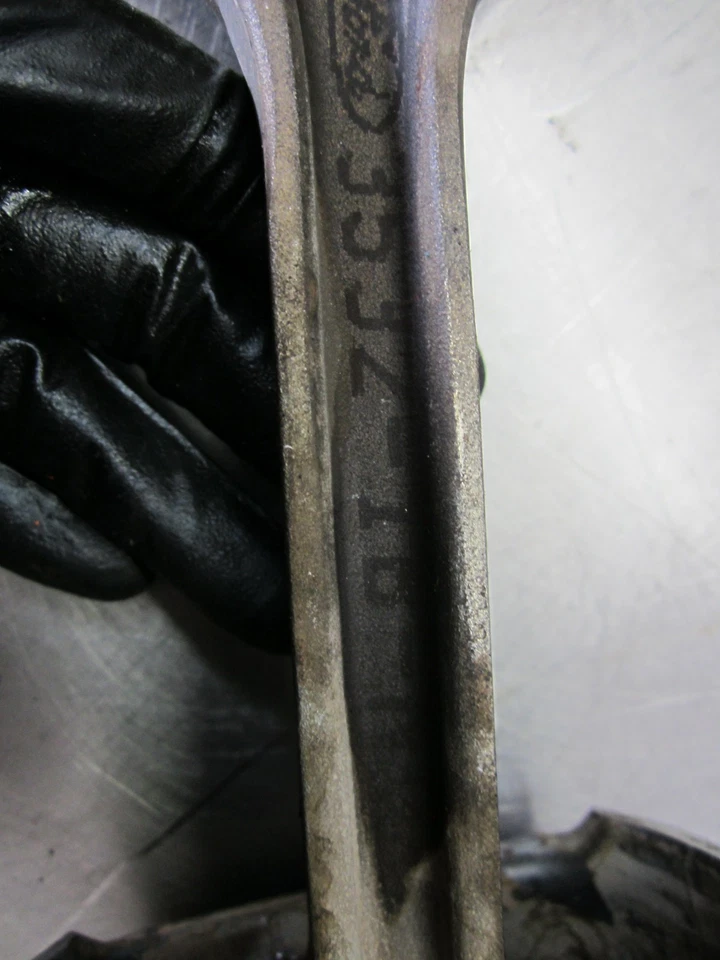 Piston and Connecting Rod Standard From 2002 Ford Expedition  5.4 - Image 3 of 4