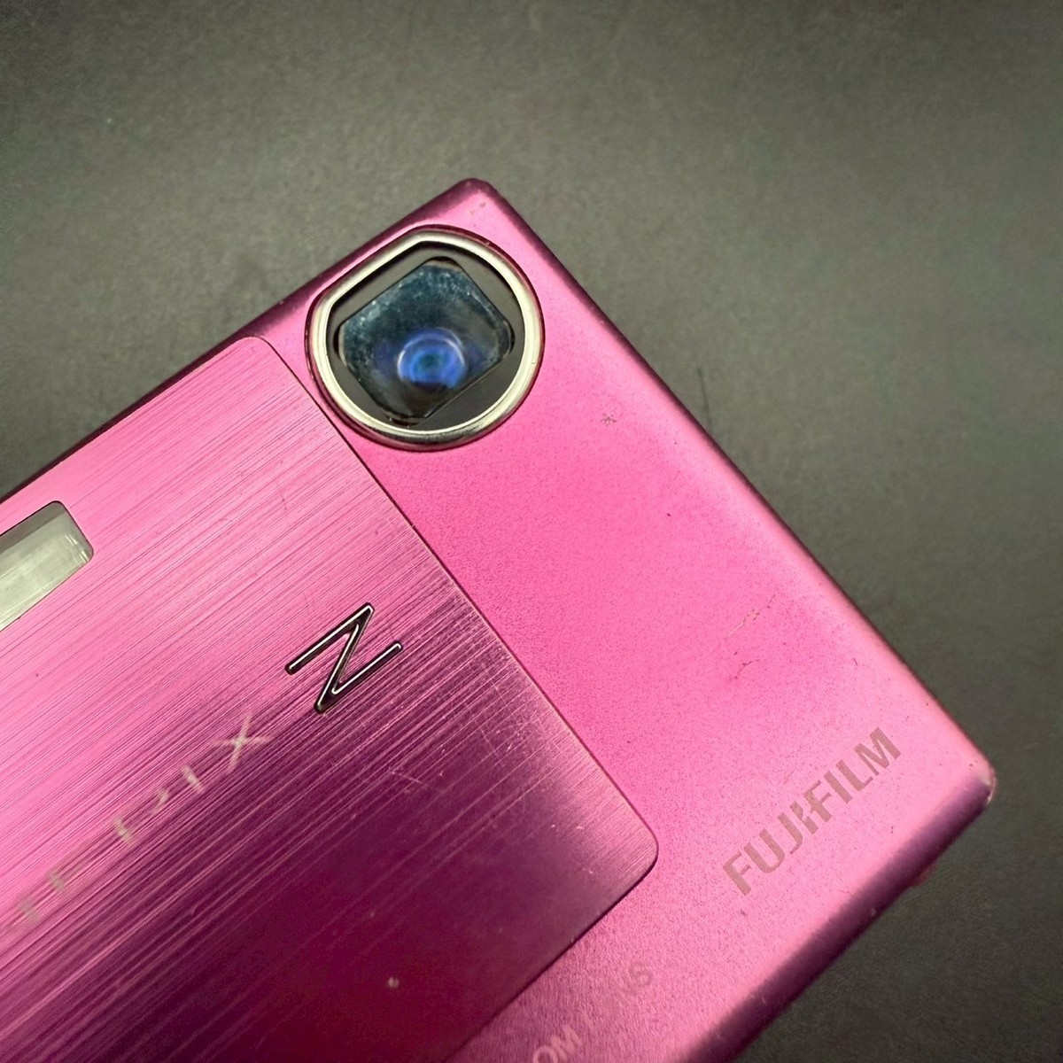 Fujifilm FinePix Z10fd Pink 7.2MP 3x Zoom Digital Camera FROM