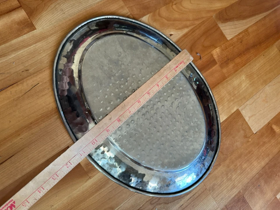 Plato ovalado vintage de plata de níquel inoxidable martillado de los años 80 15" L x 11,5" W Foto 3 de 3