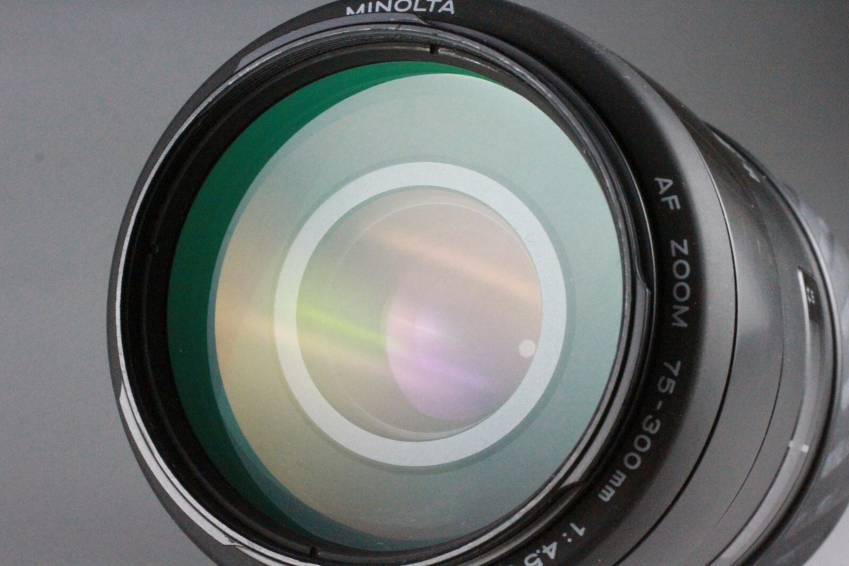 Minolta AF ZOOM 75-300mm 1:4.5 (32) -5.6 LENS for SONY A Mount