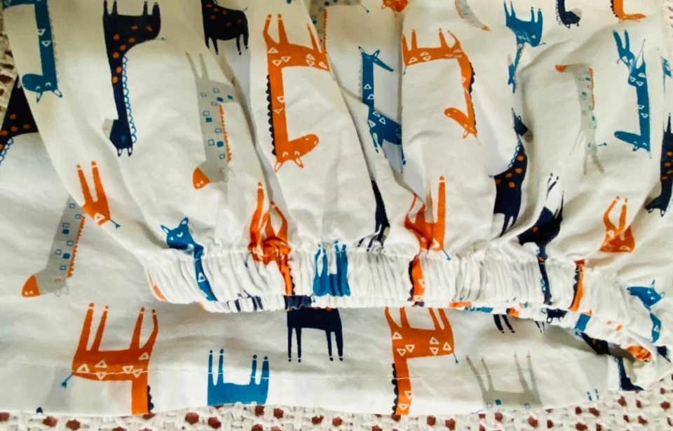 Pottery Barn Kids Harper Giraffe Fitted Crib Sheet 100% Cotton EUC - Image 3 of 4