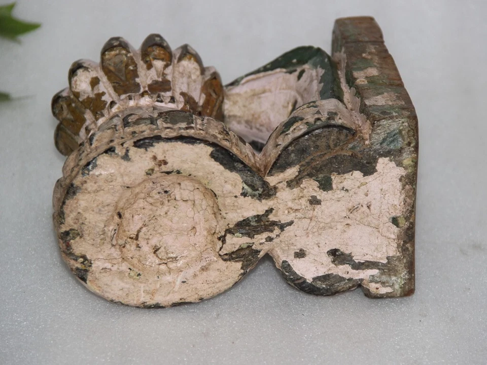 Antiguo candelabro con base de columna de madera tallada a mano de 1850 15684 Foto 4 de 4