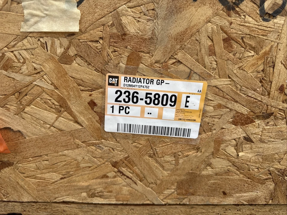 CAT 236-5809 Radiator - Image 2 of 2