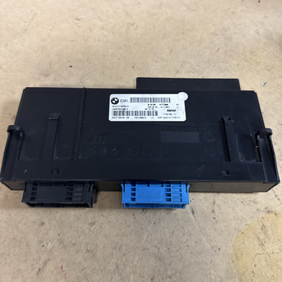 BMW 07-08 BMW 323i E90 OEM Chassis ECM Body Control BCM 9177986