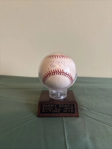 Barry Bonds Autographed Baseball 2001