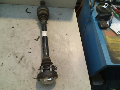 ANTRIEBSWELLE LINKS HINTEN BMW 1 serie (E81) 2010