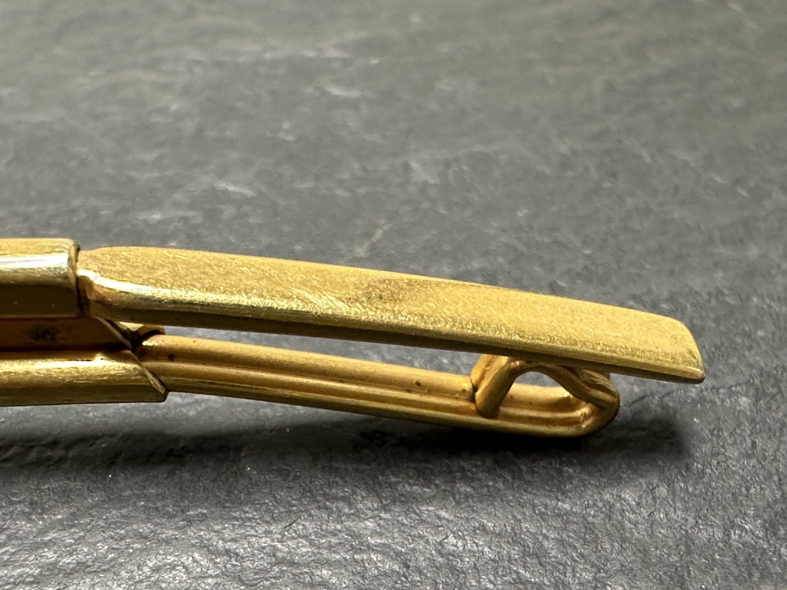 TWO VINTAGE SWANK GOLD TONE COLLAR BAR CLIPS M220