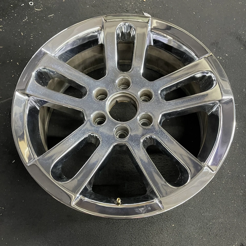 Оригинальный заводской обод колеса Titan 20x8 2009-2015 годов выпуска - Изображение 3 из 4