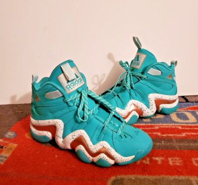adidas kobe christmas edition