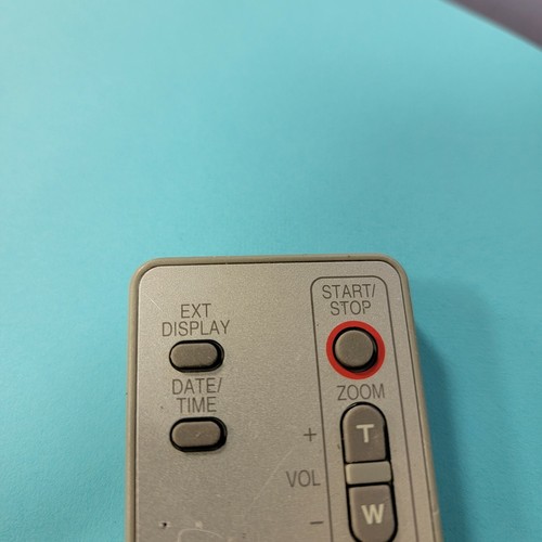 ORIGINAL - Panasonic Wireless Remote Control N2QACC000009 for Video Camera - Picture 3 of 12