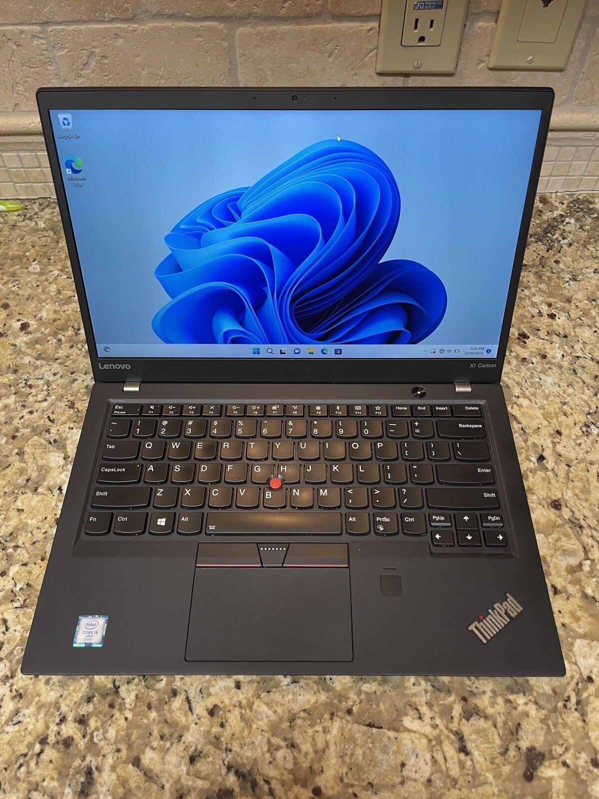 Lenovo ThinkPad X1 Carbon 5th (256GB Intel Core i5-6300U 2.4GHz 8GB)... | eBay