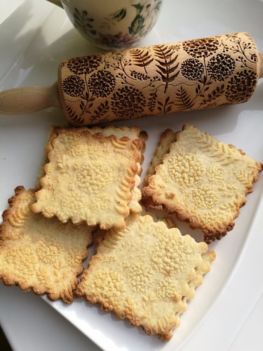 Dandelion Embossed Rolling Pins Cake Design Fondant Icing for Kitchen Baking - Picture 4 of 13