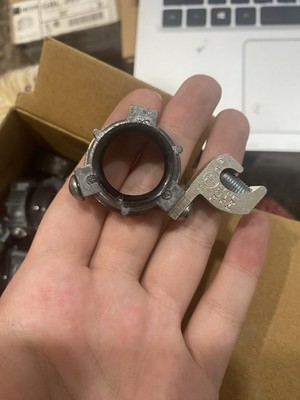 Neer GBL-200 3/4'' ground ng bushing box of 20 (493)