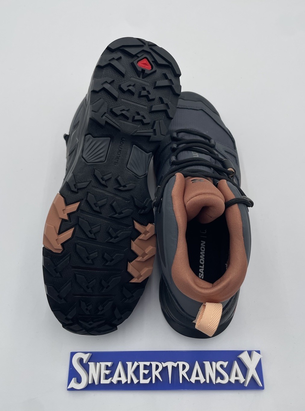 Nuovi stivali da trekking Salomon X Ultra 4 Mid Goretex taglia U.S donna 7 neri mandorla NB