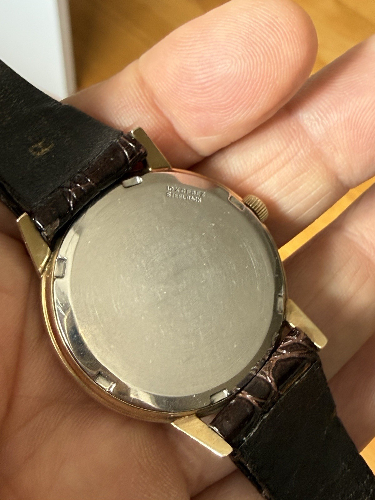 1968 OMEGA AUTOMATIC, LU6304, 10k GOLD FILLED BEZEL-RUNS +-4 SEC/DAY - MINT image 4