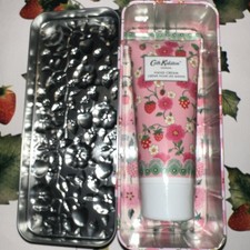 NEW CATH KIDSTON 🍓STRAWBERRIES 🍓 & CREAM HAND CREAM & FLORAL TIN GIFT SET