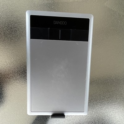 Wacom Bamboo Capture Graphics Tablet CTH-470 w/ Stylus, USB Cable & Disc