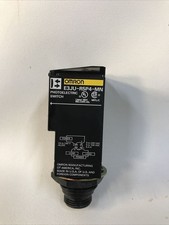 Omron E3JU-R5P4-MN Photoelectric Switch