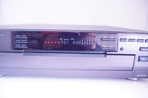 Kenwood CD-203 CD Changer-Tested-Works great. - Picture 1 of 10