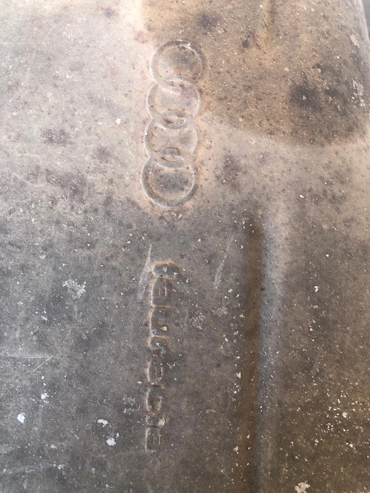 2006 AUDI A6 AVANT QUATTRO 3.1 L Rear Exhaust Muffler Right Passenger Side OEM - Image 4 of 4