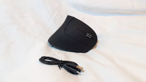 Anker Wireless 2.4G Ergonomic Vertical Optical Mouse - Black (‎AK-98ANWVM-UBA)