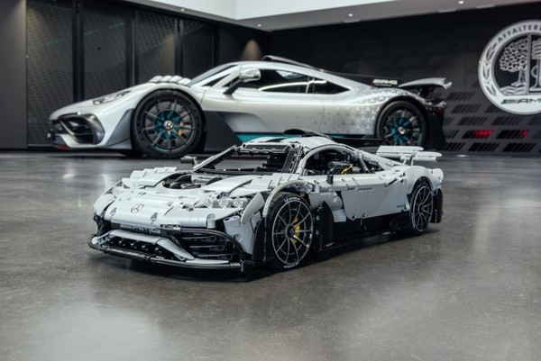 Original Mercedes Benz Amg One Klemmbaustein R/C Modell C298 B66962016-image