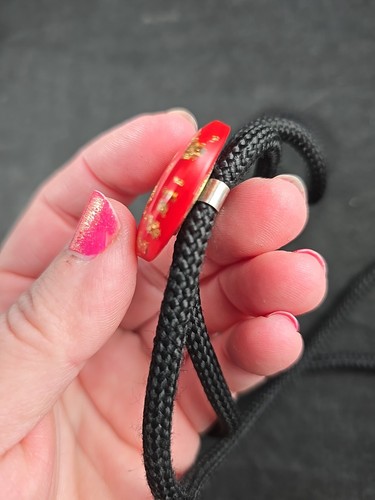 Vintage Red Gold Flake Bolo Tie Black Cord Western - Picture 8 of 11