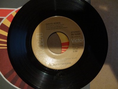 DAVID BOWIE FAME/RIGHT 45 RPM 7  PB-10320 RECORD EX