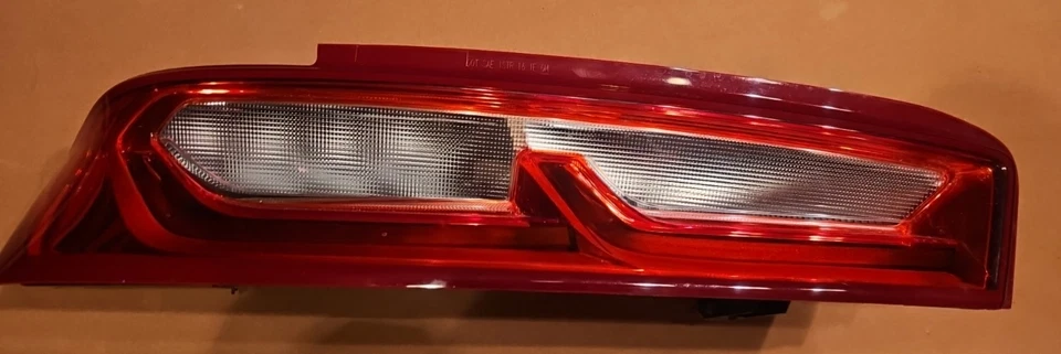 Chevrolet Camaro OEM Left Tail Light 2016 2017 2018 - Image 3 of 4