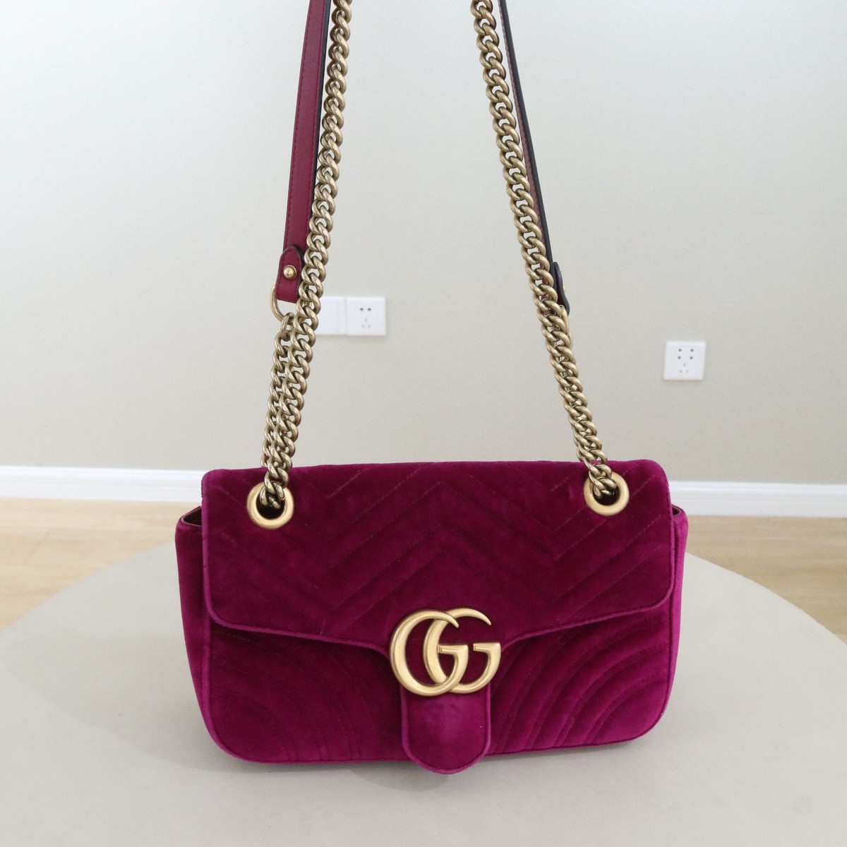 GUCCI GGマーモント ベルベット チェーンショルダーバッグ GUCCI GG Marmont 26 velvet Chain Shoulder bag Women Purple Gold | eBay