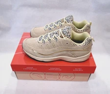 EASY SPIRIT size 9W se Romy 25 Walking Shoes Natural/Leopard suede - NIB